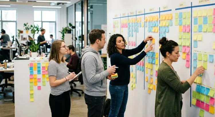 Organiser un team building d'entreprise : le rétroplanning complet en 8 étapes